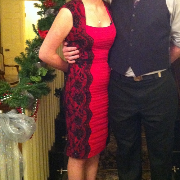 Deep Red & Black Lace Pencil Dress - Picture 5 of 5